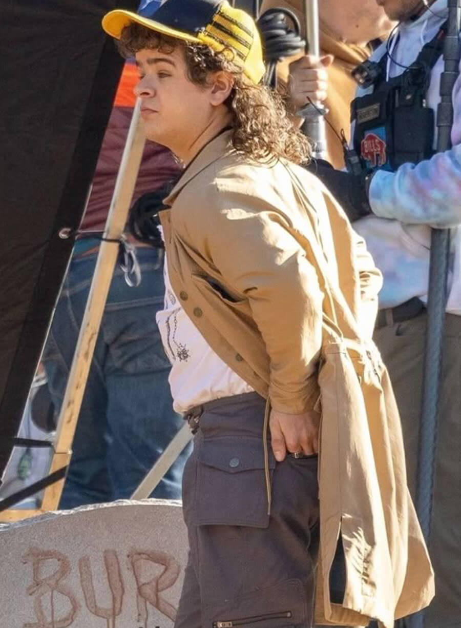 Dustin Henderson Stranger Things S05 Brown Coat
