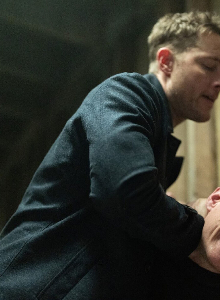 Justin Hartley Tracker S03 Black Coat