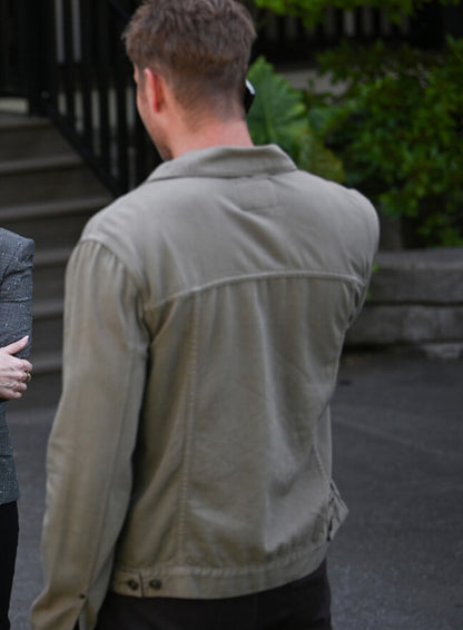 Justin Hartley Tracker Season 03 Green Jacket