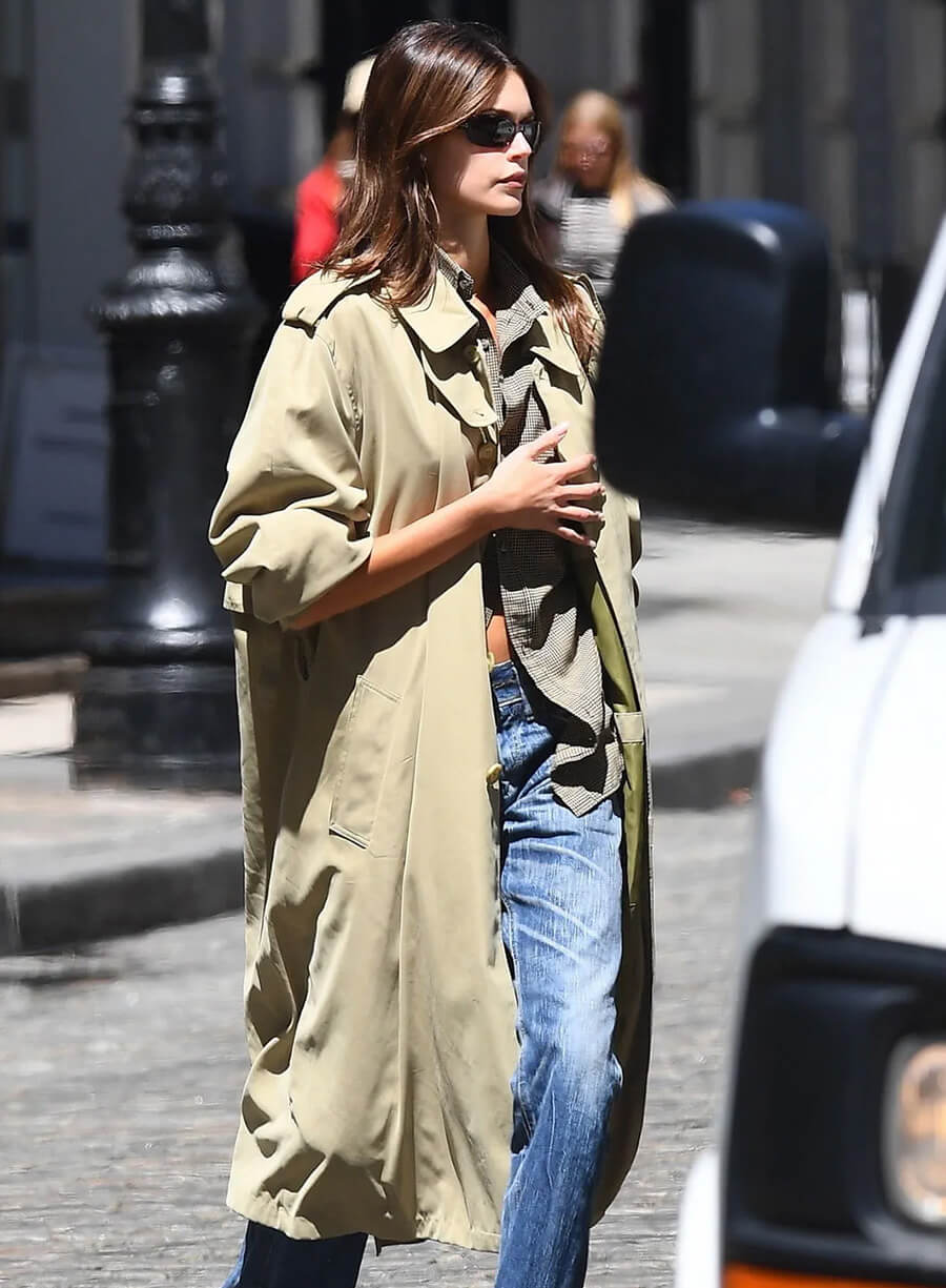 Kaia Gerber Street Style 2026 Trench Coat