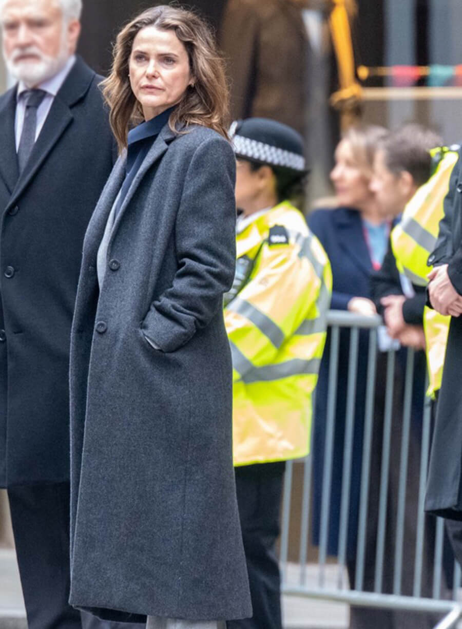 Keri Russell The Diplomat S04 Overcoat