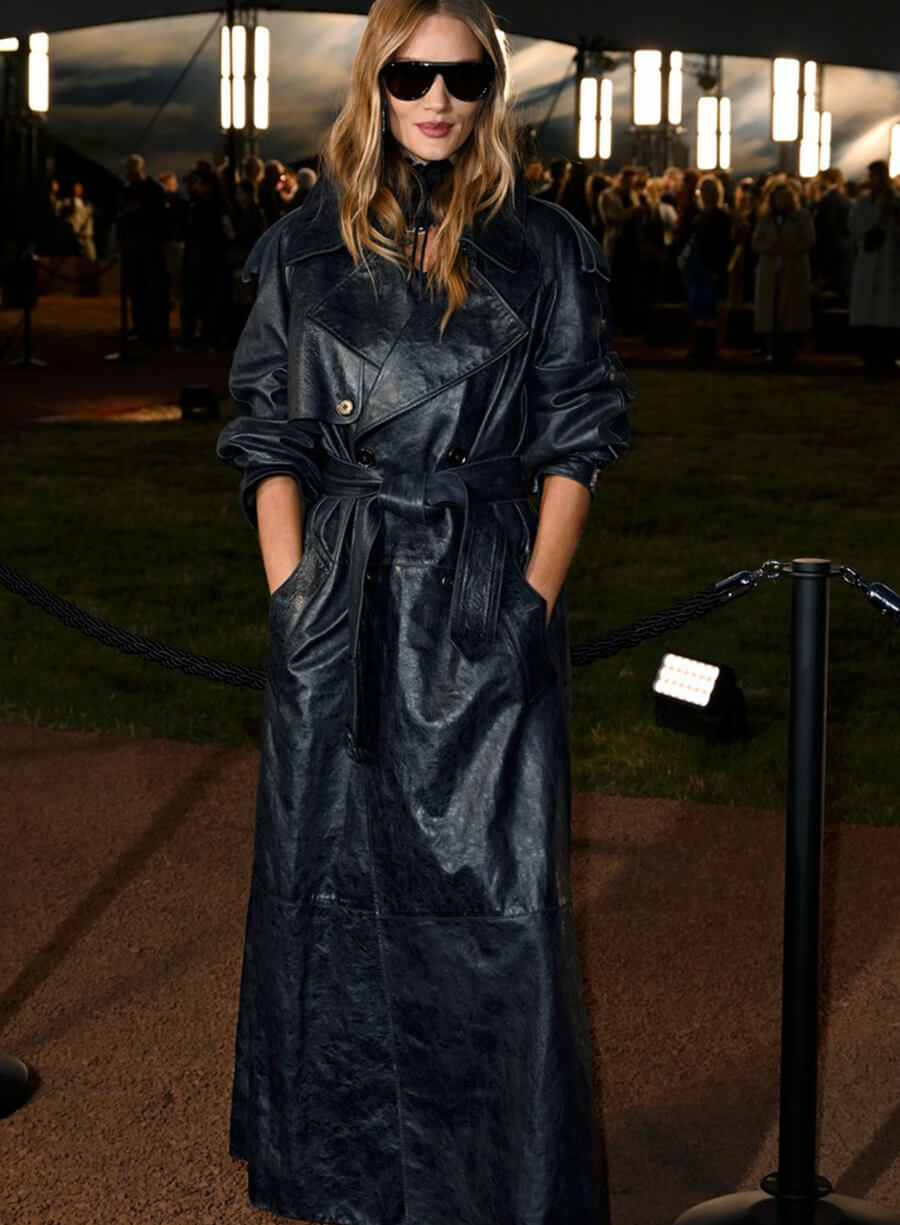 Rosie Huntington-Whiteley Burberry Summer 2026 Show Trench Coat