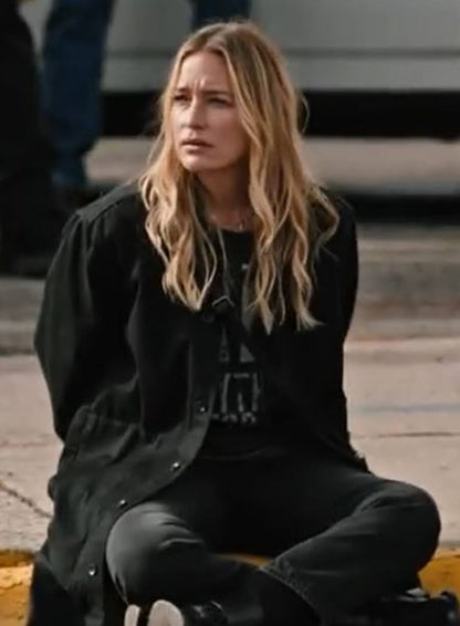 Summer Higgins Yellowstone S04 Jacket